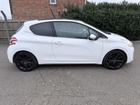 Used Peugeot 208 S 115 HP (84 kW) 2012 White Hatchback