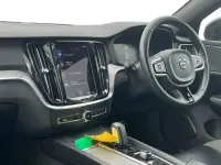 Usado Volvo V60 R-Design 2022 Negro Familiar