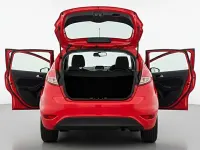 Used Ford Fiesta Zetec 82 HP (60 kW) 2017 Red Hatchback