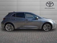 Begagnad Toyota Corolla Design 2023 Grå Halvkombi