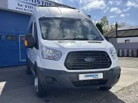 Usado Ford Transit Trend 125 CV (91 kW) 2024 Blanco