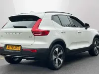 Usado Volvo XC40 Plus 194 HP (142 kW) 2026 SUV