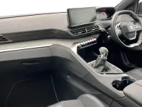 Usado Peugeot 5008 GTi 131 HP (96 kW) 2024 SUV