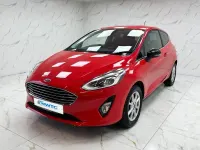 Begagnad Ford Fiesta Zetec 85 HK (62 kW) 2017 Röd Halvkombi