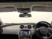 Used Jaguar XJ Premium Luxury 300 HP (220 kW) 2019 Sedan