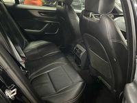 Begagnad Jaguar XE R-Dynamic 180 HK (132 kW) 2019 Svart Sedan