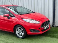 Used Ford Fiesta Zetec 82 HP (60 kW) 2013 Red Hatchback
