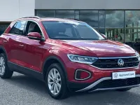 Used VW T-Roc Life 110 HP (80 kW) 2022 Kings red premium metallic SUV