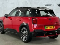 Begagnad Mini Cooper 186 kW (254 HK) 2025 Röd Halvkombi