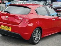 Used Alfa Romeo Giulietta Exclusive 170 HP (125 kW) 2015 Red Hatchback
