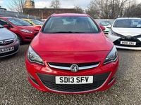 Used Vauxhall Astra SRi 165 HP (121 kW) 2013 Red Estate