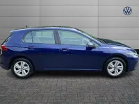 Used VW Golf VIII Life 150 HP (110 kW) 2023 Blue Hatchback