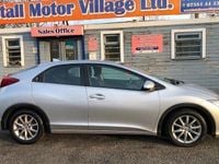 Begagnad Honda Civic S 99 HK (72 kW) 2014 Halvkombi