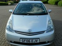 Used Toyota Prius 76 HP (55 kW) 2006 Silver Hatchback