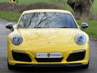 Used Porsche 911 370 HP (272 kW) 2018 Yellow Coupe