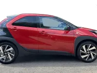 Used Toyota Aygo X 72 HP (52 kW) 2024 Red SUV