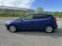 Usado Ford Focus Zetec 2017 Azul Citadino