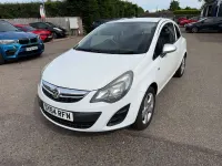Used Vauxhall Corsa 65 HP (47 kW) 2014 White Hatchback