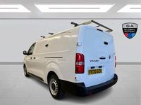 Used Vauxhall Vivaro Edition 100 HP (73 kW) 2020 White MPV