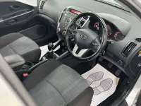 Używany Kia Ceed 124 KM (91 kW) 2009 Srebrny Hatchback