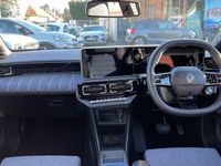 Used Renault 5 E-Tech Komfort 110 kW (150 HP) 2025 Hatchback