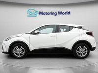 Used Toyota C-HR 122 HP (89 kW) 2023 White SUV