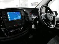 Used Mercedes Vito Premium 190 HP (139 kW) 2022 Green Van