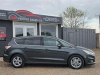 Used Ford S-MAX Titanium 180 HP (132 kW) 2017 Green MPV