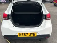 Used Mazda 2 Inclusive 90 HP (66 kW) 2017 White Hatchback