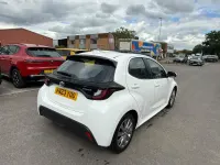 Used Toyota Yaris 114 HP (83 kW) 2023 White Hatchback