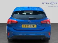 Used Ford Focus Titanium 123 HP (90 kW) 2019 Blue Hatchback