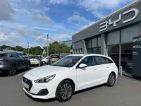 Used Hyundai i30 SE 120 HP (88 kW) 2020 White Estate