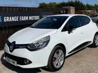 Used Renault Clio Dynamique 2016 White Hatchback