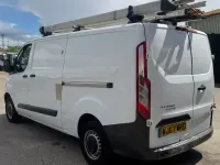 Used Ford Transit Custom 105 HP (77 kW) 2017 White Van