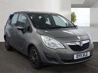 Begagnad Vauxhall Meriva 2011 Brun Minibuss