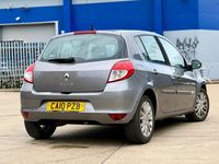 Used Renault Clio II Dynamique 2010 Grey Hatchback