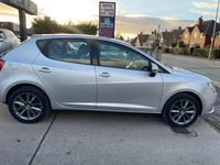 Begagnad Seat Ibiza I-Tech 105 HK (77 kW) 2014 Silver Halvkombi