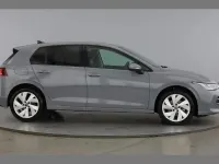 Usado VW Golf VIII Match 113 HP (83 kW) 2024 Cinzento Citadino