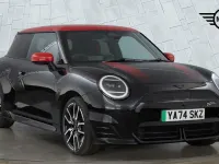 Used Mini Cooper SE Hatch 158 kW (215 HP) 2025 Black Hatchback