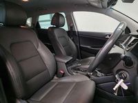 Used Hyundai Tucson Premium 134 HP (98 kW) 2016 White SUV