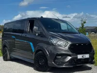 Begagnad Ford Transit Custom Limited 170 HK (125 kW) 2022 Grå Kombi