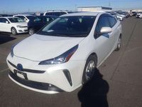 Used Toyota Prius Active 122 HP (89 kW) 2022 White Hatchback