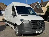 Begagnad Mercedes Sprinter Progressive 2023 Vit Van