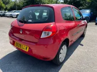 Used Renault Clio Extreme 2009 Red Hatchback