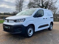 New Citroën Berlingo 101 HP (74 kW) 2025 White MPV