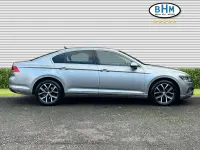 Begagnad VW Passat SEL 120 HK (88 kW) 2020 Silver Sedan