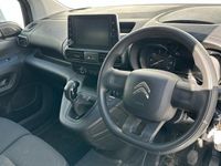 Used Citroën Berlingo 100 HP (73 kW) 2020 Blue MPV