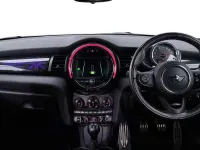 Used Mini Cooper Hatch 134 HP (98 kW) 2018 Red Hatchback