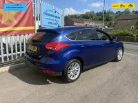 Used Ford Focus Zetec 125 HP (91 kW) 2017 Blue Hatchback