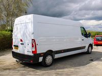 Used Renault Master Business 2023 White MPV